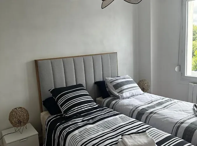 Tatil Evi Lebel Endroit 145m2 , Terrain Et Terrasse De 350m2 Au Coeur Des Commerces ,a Proximite De La Et Tous Services Inclus