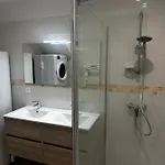 Lebel Endroit 145m2 , Terrain Et Terrasse De 350m2 Au Coeur Des Commerces ,a Proximite De La Et Tous Services Inclus